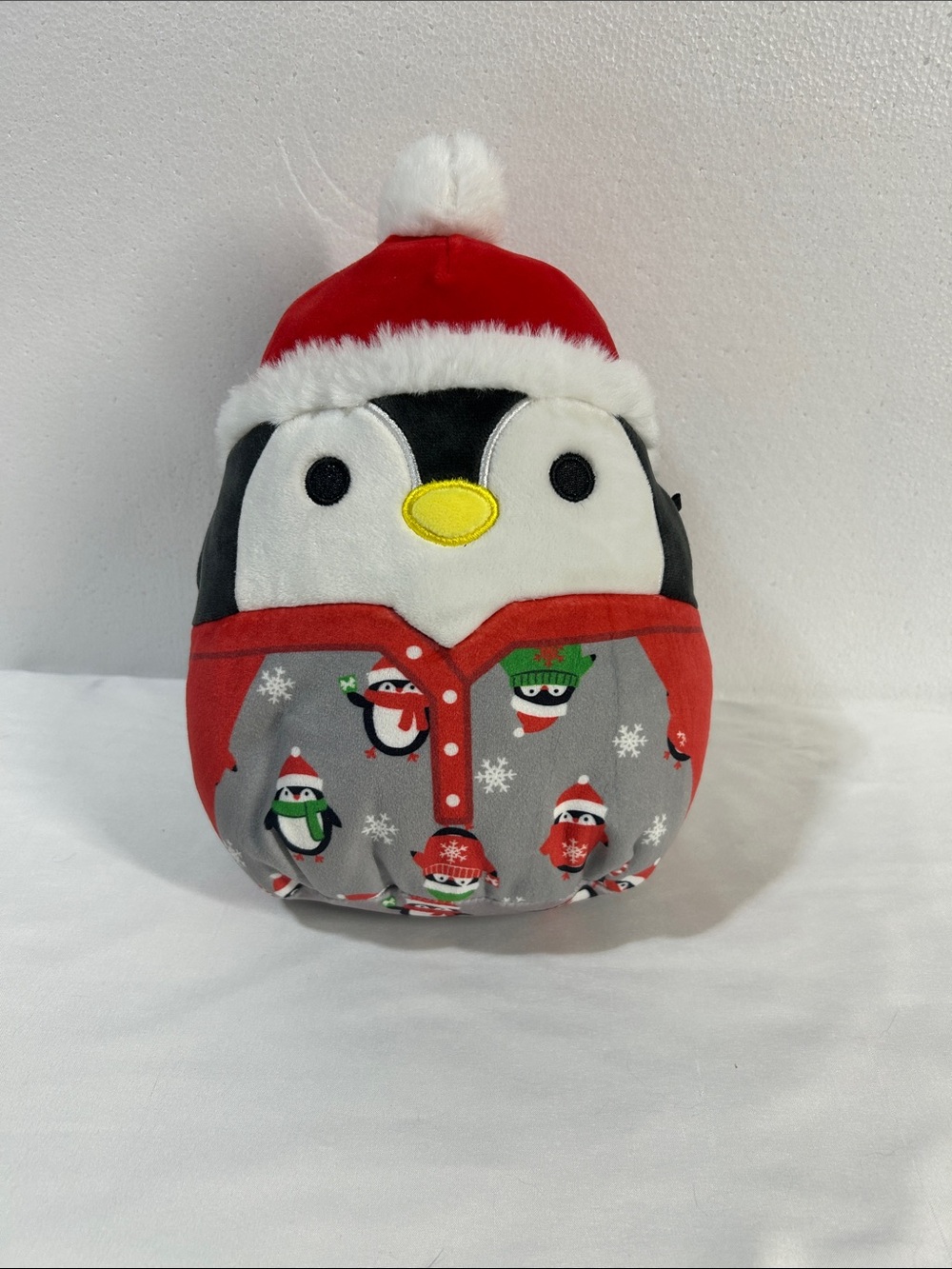 Squishmallows Luna the penguin